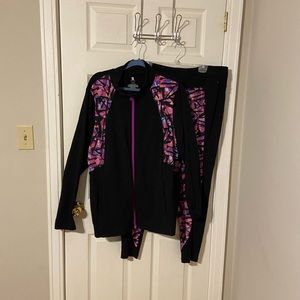 Be Active 2 sizes leggings and jacket read sizes!!